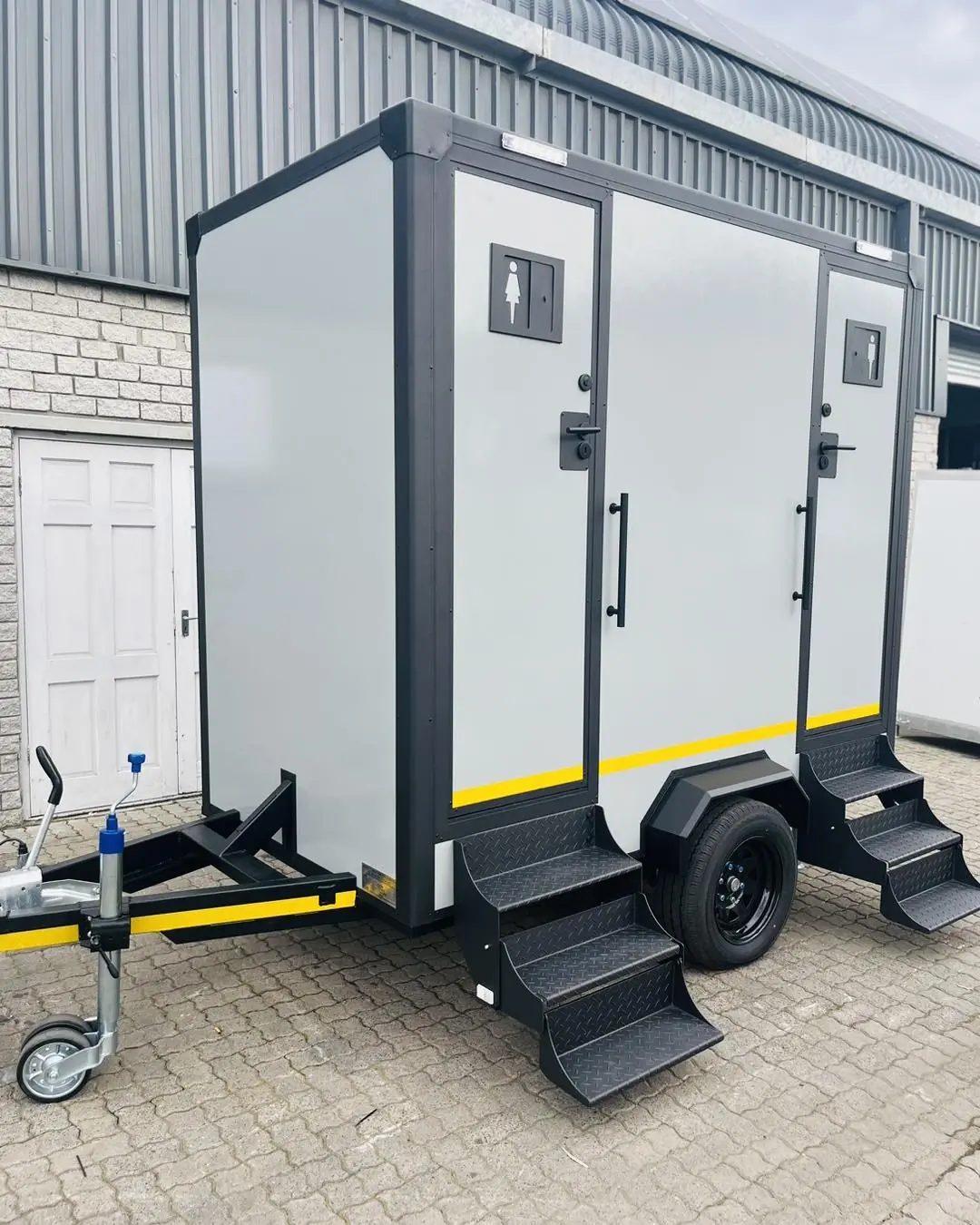 2-stall restroom trailer